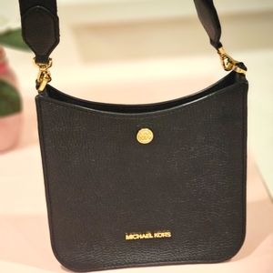 MICHAEL KORS CROSSBODY BAG